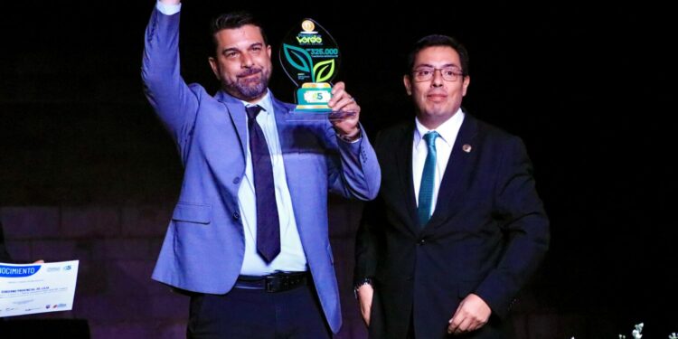 Sur del Ecuador brilla en el Premio Verde con 8 galardones