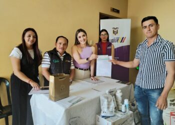 Kits agrí­colas e indemnizaciones para productores de Chaguarpamba y Olmedo (Loja)