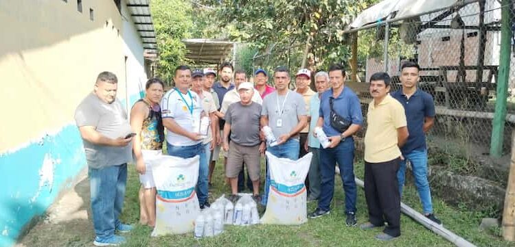 Más de mil productores de Manabí reciben paquetes tecnológicos agrícolas subvencionados