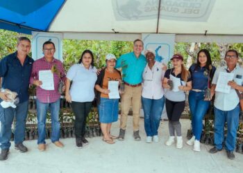 La Prefectura del Guayas entrega 42 mil plántulas de cacao a productores de El Empalme