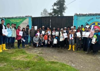 Trabajo articulado para capacitar a pequeños productores de mora en Bolívar