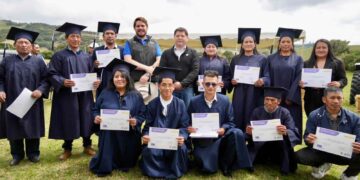 Productores de Pichincha tecnifican su trabajo con tractor y Unidad Móvil Agroproductiva