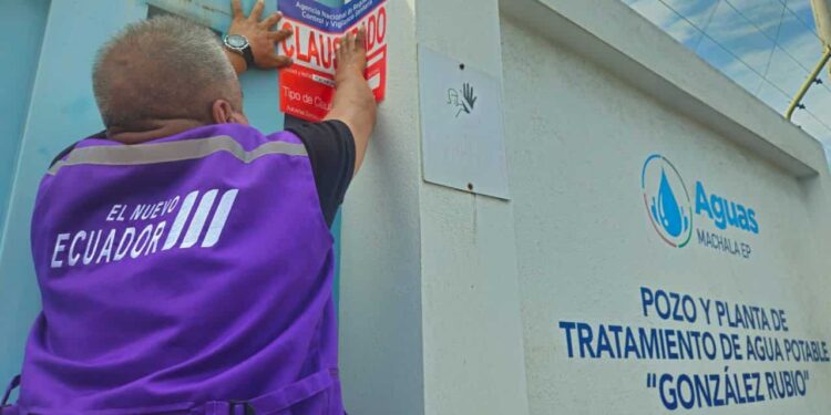 En Machala, clausuran planta de agua potable por presencia de arsénico