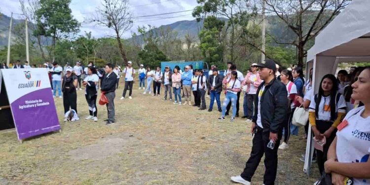 Capacitan a jóvenes de Azuay en tecnologías y prácticas modernas aplicadas al agro