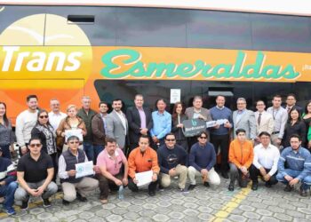 BanEcuador: Créditos de hasta USD 150.000 a transportistas públicos, para renovar unidades