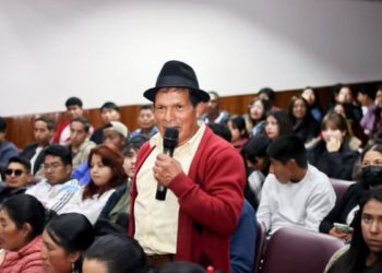 En Tungurahua unen fuerzas para proteger el agua y el páramo