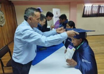 Productores de leche de Ambato y Tisaleo conforman Agencia de Extensión Rural