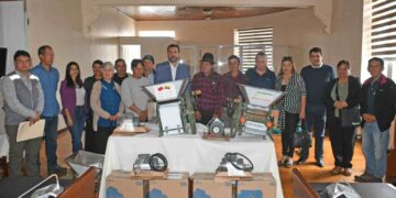 Prefectura de Loja, embajada de China y fundación Heifer Ecuador equipan a caficultores lojanos