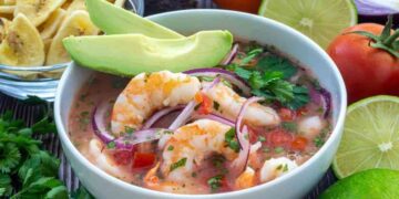Una rivalidad eterna entre el ceviche ecuatoriano y el ceviche peruano