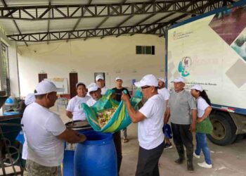 A través de las Escuelas del Productor se fortalecen los conocimientos agrícolas en Manabí