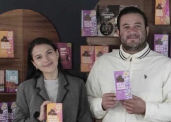 Empresa ambateña de chocolates es finalista de concurso en Francia