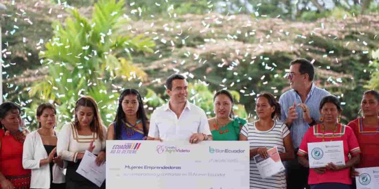 Gobierno lanza el crédito “Agro-Violeta”  para impulsar el desarrollo de la mujer agrícola