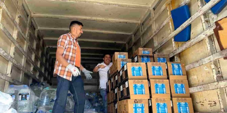 Sector privado se suma al abastecimiento de agua en los barrios del Sur de Quito