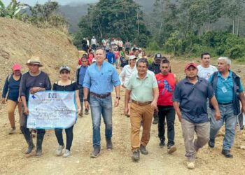 Prefectura del Guayas impulsa obra estratégica en El Triunfo para proteger cultivos y mejorar acceso rural