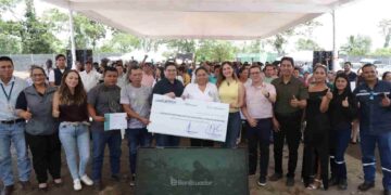Productores de cacao fino de aroma reciben impulso financiero del IEPS y BANECUADOR