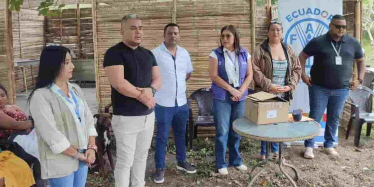 En Manabí: la FAO y el MAGP entregan fábrica de chifles a productores agrícolas