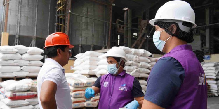 Gobierno  clausura y sanciona a piladoras de arroz en Guayas y Los Ríos