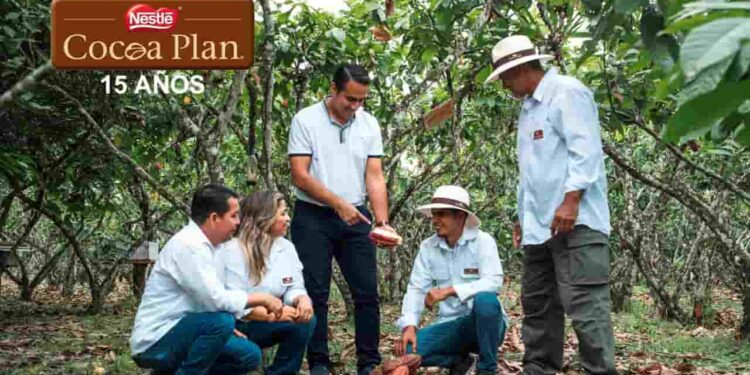 Nestlé lanza su campaña “sembramos futuro”, un compromiso con el sector cacaotero y con el desarrollo del agro en el país a través del plan cacao