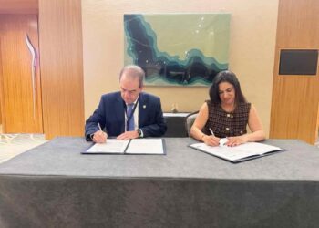 Ecuador y Panamá fortalecen cooperación para impulsar inversiones y negocios