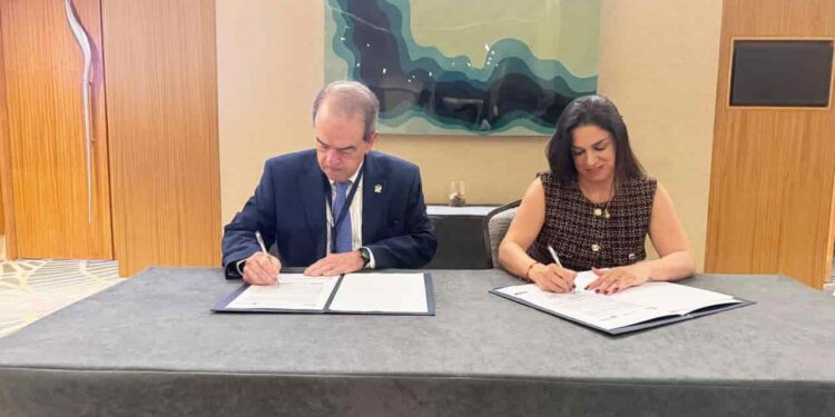 Ecuador y Panamá fortalecen cooperación para impulsar inversiones y negocios