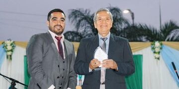 Investigador Freddy Amores recibe reconocimiento por su destacada trayectoria en la agricultura