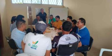 Mesa técnica de arroz establece compromisos para mejorar la productividad en el sector La Cuca, provincia de El Oro