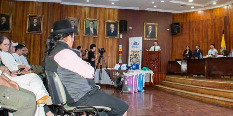 Prefectura de Loja reconoció a los mejores caficultores del Festival “Loja Sabor a Café 2025”