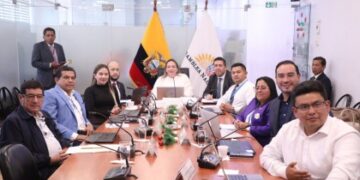 Palora pide acelerar ley de la pitahaya para proteger a productores y asegurar precios justos