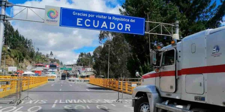 Carchi pide diálogo urgente para proteger el comercio binacional