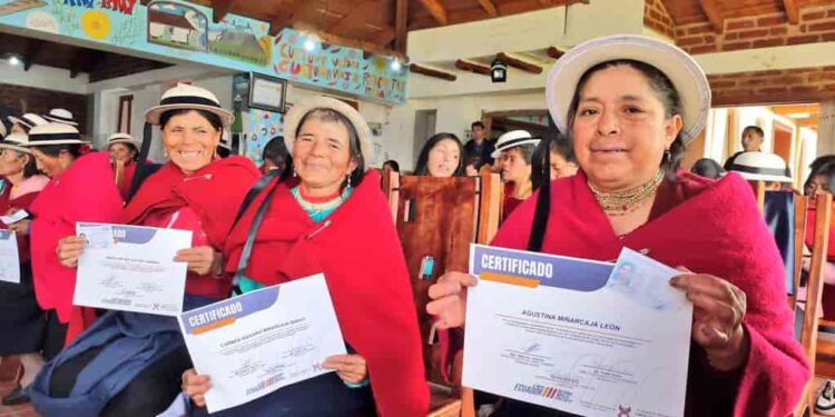 Mujeres de La Moya fortalecen su autonomía productiva en Chimborazo