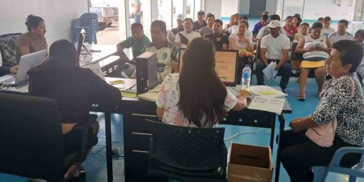 Carnetización de pescadores artesanales se realizará hasta el 25 de febrero en Manabí