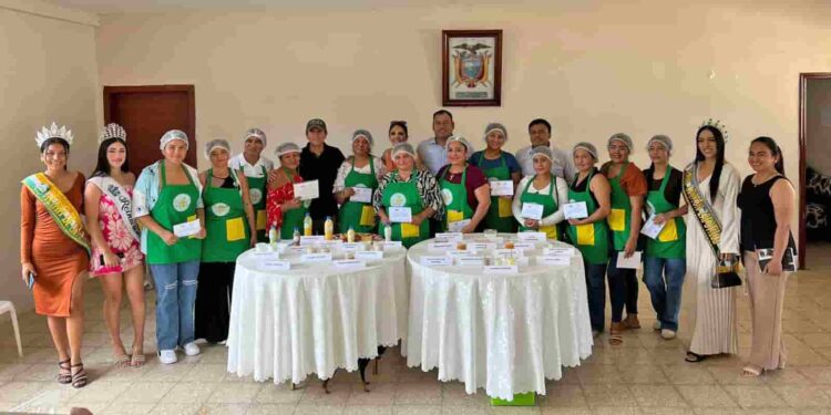 Capacitación en lácteos impulsa el emprendimiento y la economía local en Zapotillo (Loja)